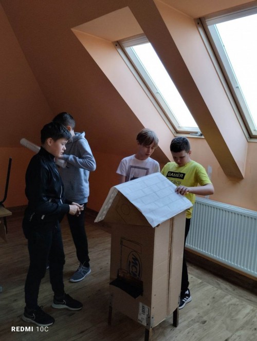 received 1958555891161411